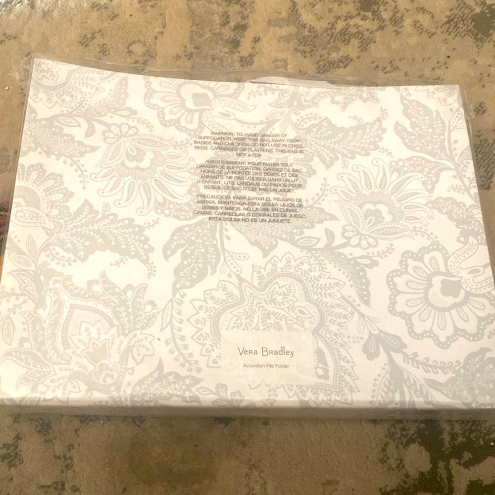 Vera Bradley accordion file new